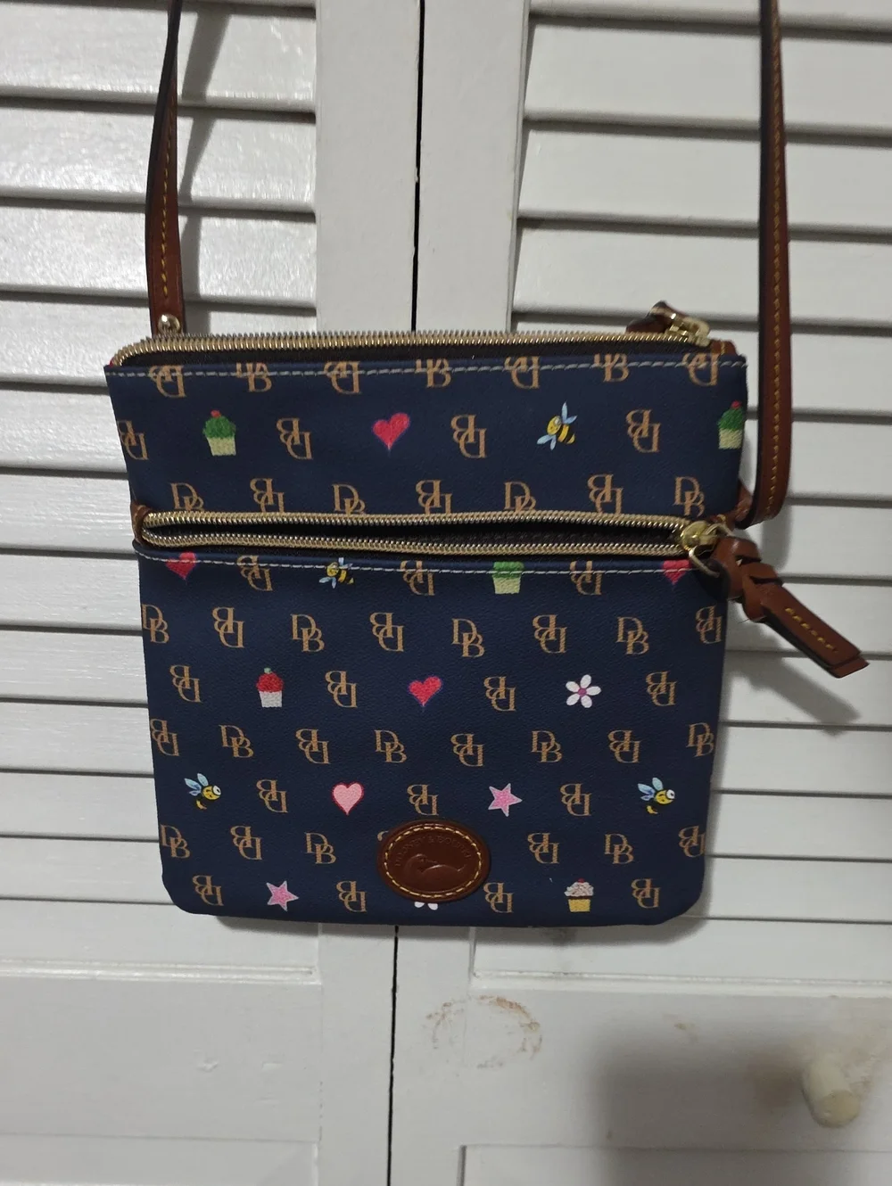 Dooney & Bourke Gretta Novelty Crossbody EUC
